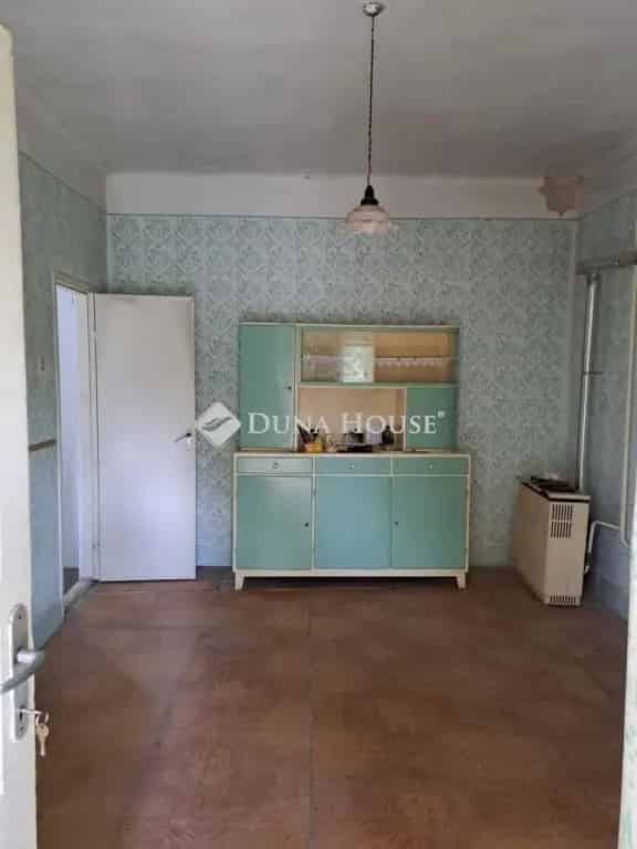 Ház Kiadó , Bajai járás, Alföld és Észak