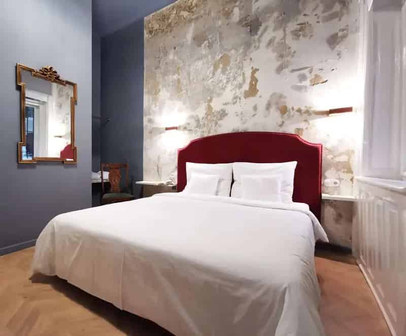Eladó exkluzív, 9 szobás hotelként működő ingatlan a belváros szívében – Metropolis Hotel, Kertész utca