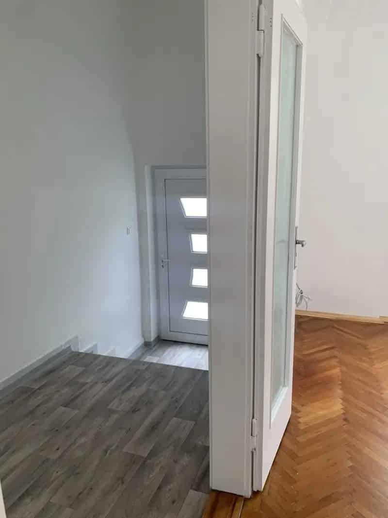 Ház Kiadó , Dunántúl