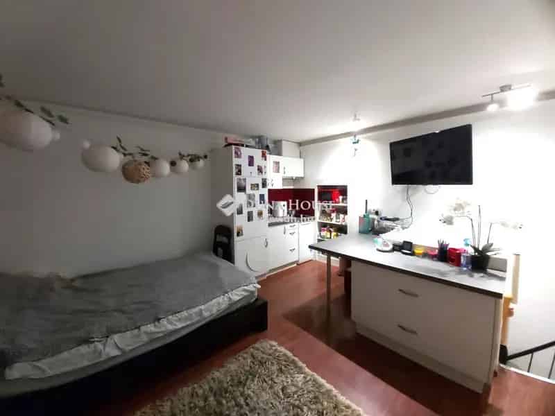 Ház Eladó , 1, Szent István tér, Budapest, Közép-Magyarország