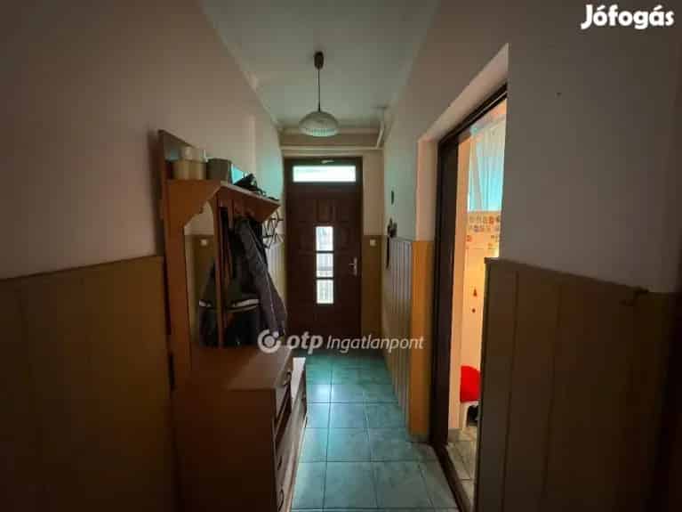 Demecser 152 nm-es családi ház eladó - 3 szoba, garázs, jó infrastruktúra