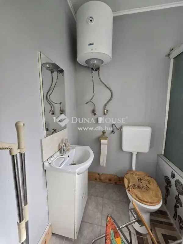 Telek Kiadó , Pécsi járás, Dunántúl