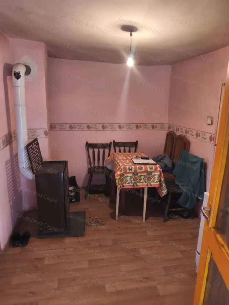 Ház Kiadó , Nagykátai járás, Közép-Magyarország