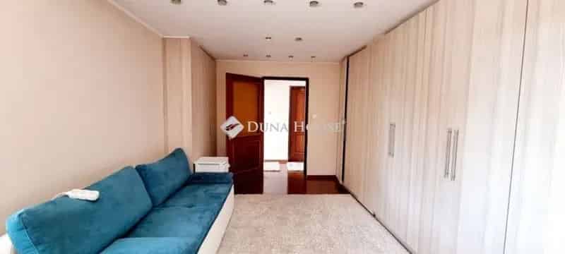 Ház Kiadó , Érdi járás, Közép-Magyarország