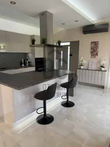 Dunakeszii eladó családi ház, DHZ091019