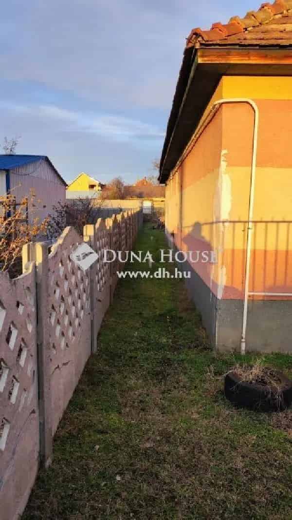 Gyáli családi ház eladó felújított 3 szoba garázzsal