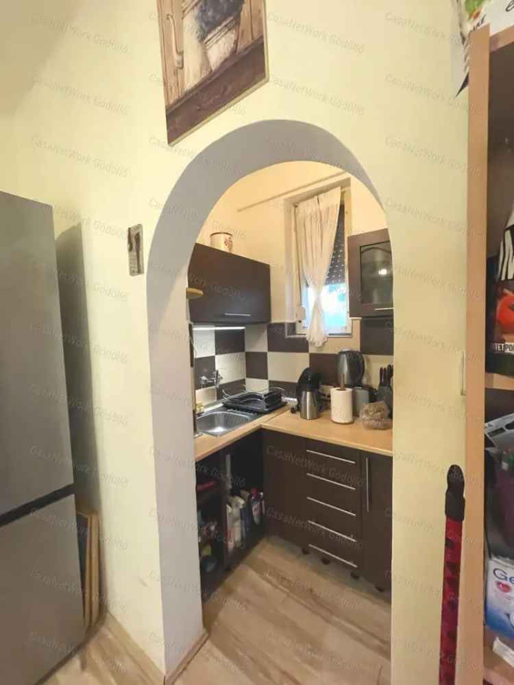 Ház Kiadó , Gödöllői járás, Közép-Magyarország