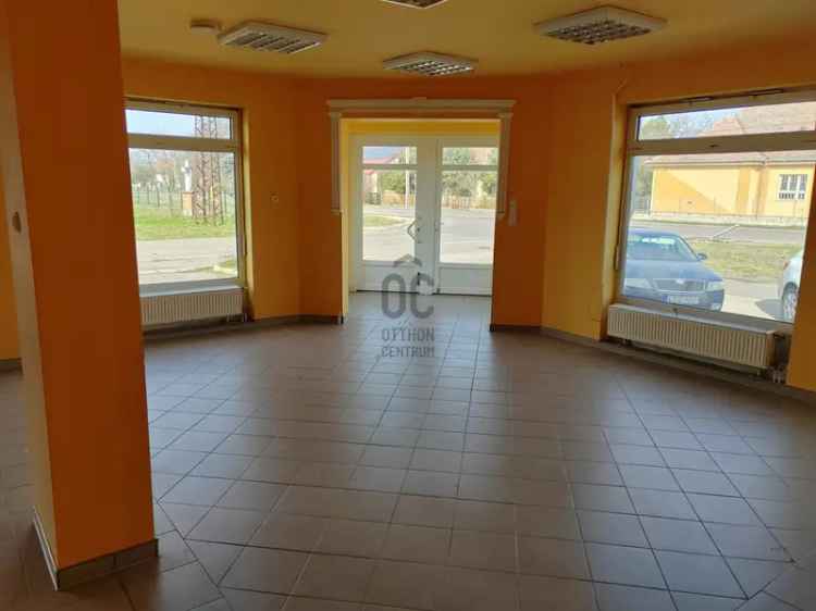 Abonyi üzletház eladó 525 nm saját parkolóval
