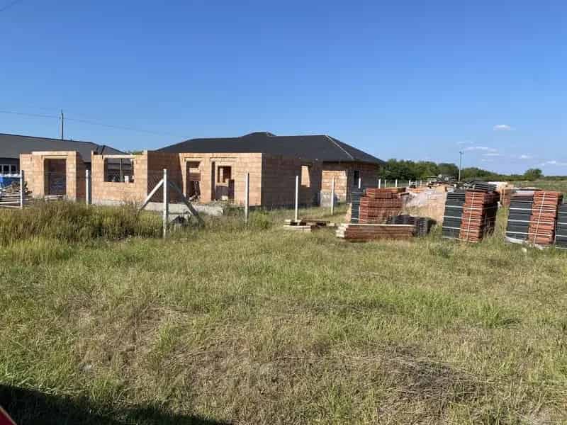 Ház Kiadó , Dabasi járás, Közép-Magyarország