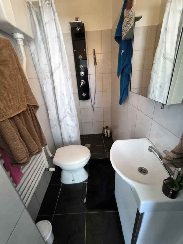 Ház Kiadó , Győri járás, Dunántúl