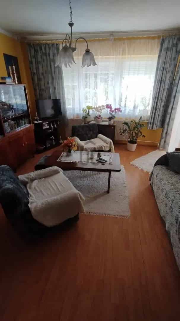 Lakás Kiadó , Ajkai járás, Dunántúl