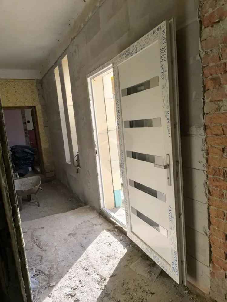 Ház Kiadó , Gödöllői járás, Közép-Magyarország