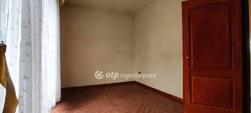 Ház Kiadó , Budapest, Közép-Magyarország