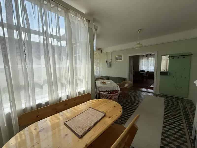 130m2-es családi ház Tiszaalpáron 3 szobával és 40m2-es pincével