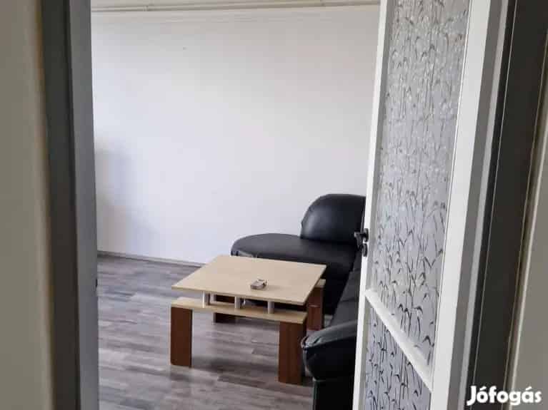 Miskolc eladó lakás 37nm 1 5 szoba erkély jó állapot