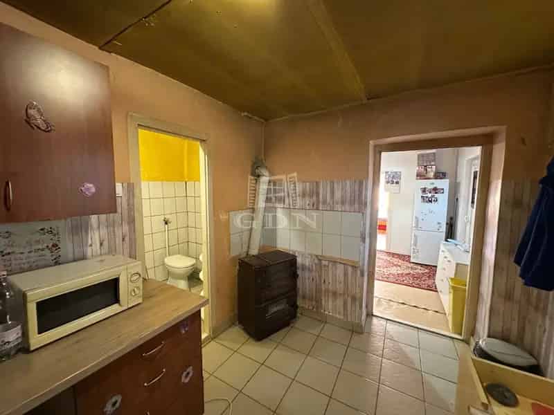 Ház Kiadó , Váci járás, Közép-Magyarország