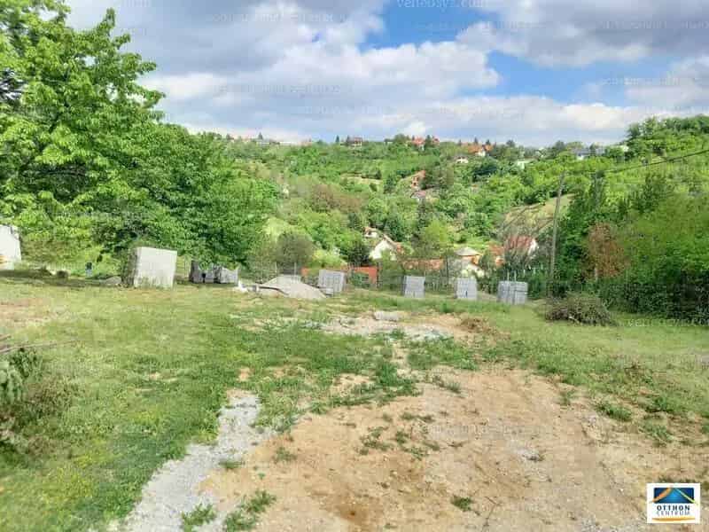 Középdeindolban összközműves építési telek eladó!