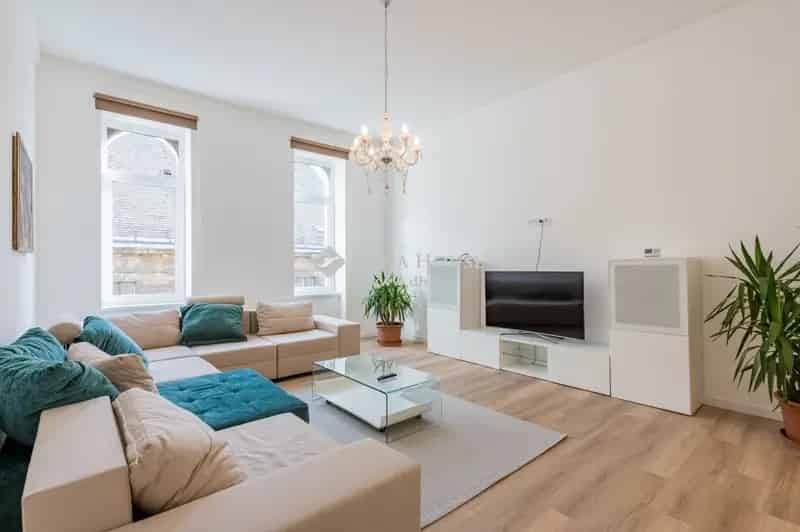 Ház Eladó , Budapest, Közép-Magyarország