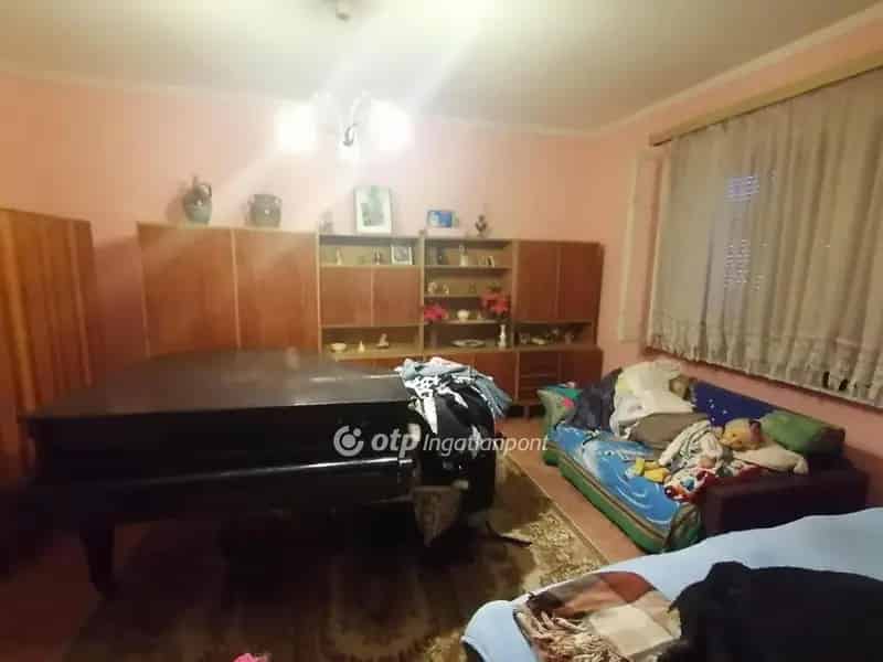Ház Kiadó , Kiskőrösi járás, Alföld és Észak