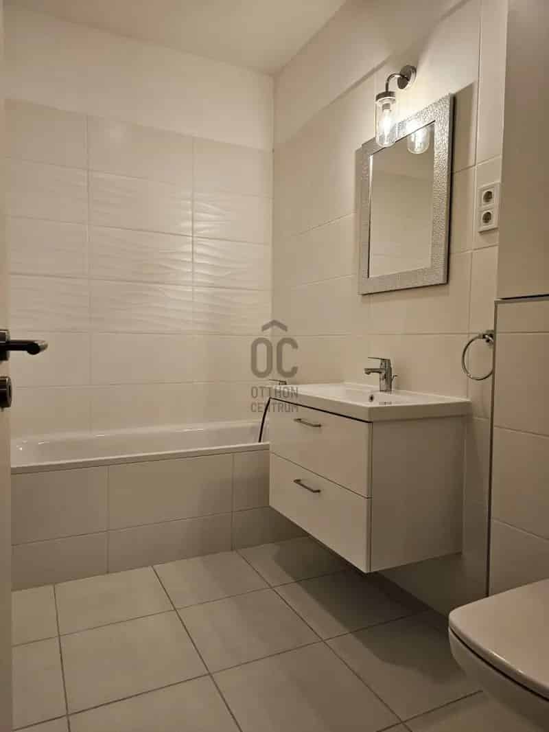 Lakás Kiadó , Budapest, Közép-Magyarország