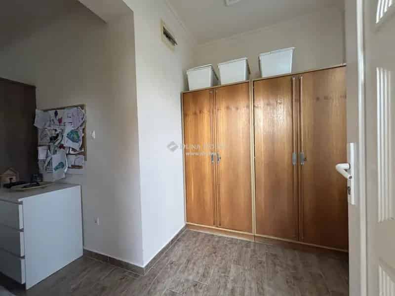 Ház Kiadó , Szigetszentmiklósi járás, Közép-Magyarország