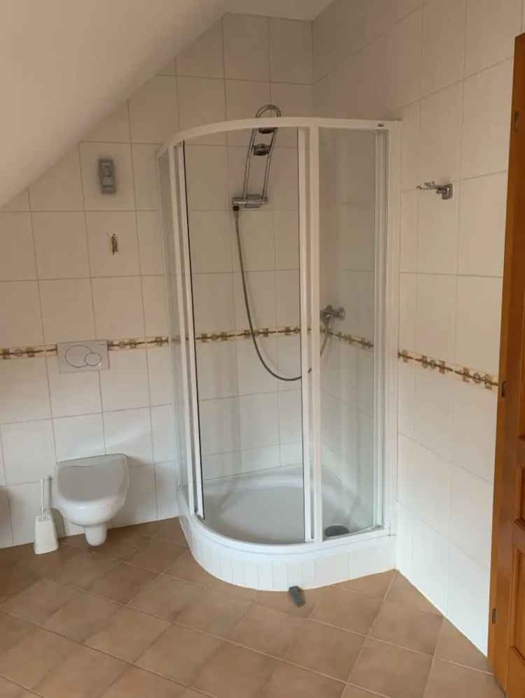 60m2-es bútorozott lakás kiadó a Széchényi tér közelében