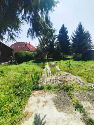 Balatonkenesei Elado Telek 467 nm Udulőövezetben