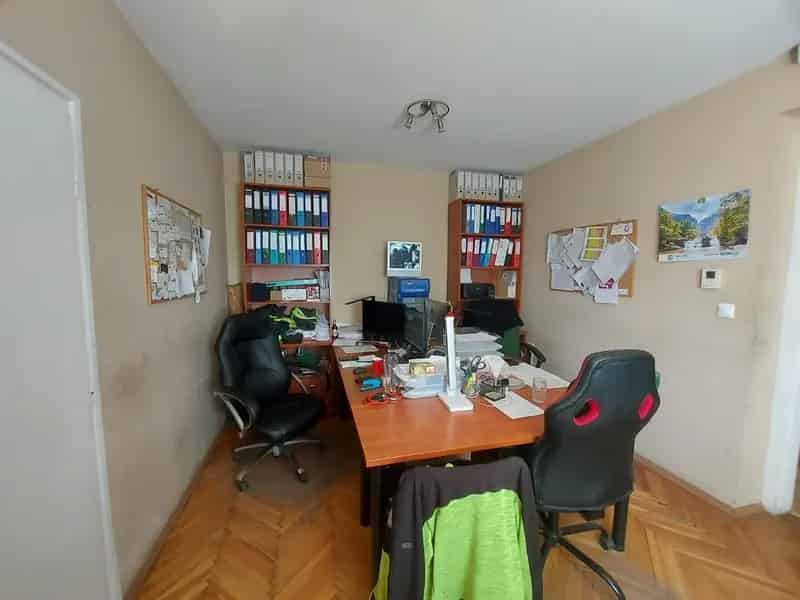 Ház Kiadó , Székesfehérvári járás, Dunántúl