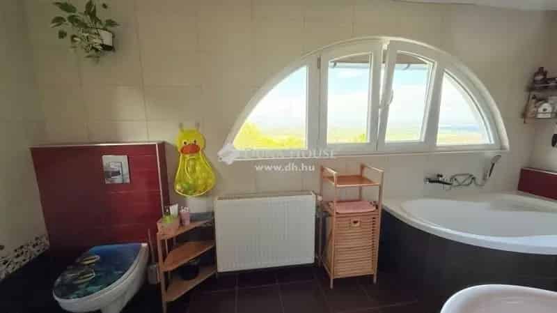 Ház Kiadó , Szentendrei járás, Közép-Magyarország