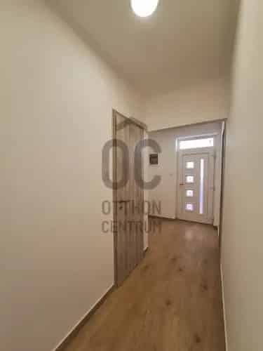 Albertirsai eladó újépítésű lakás, U0048089