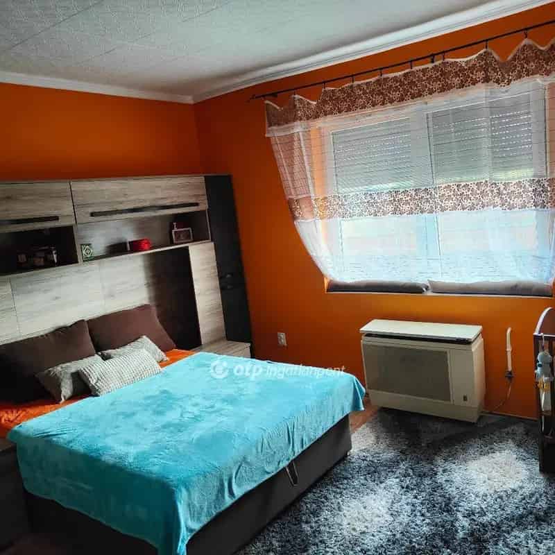 Ház Kiadó , Kemecsei járás, Alföld és Észak