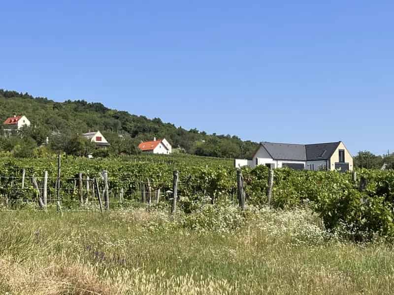 Ház Kiadó , Balatonfüredi járás, Dunántúl