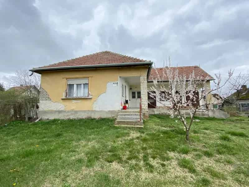 Ház Kiadó , Ráckevei járás, Közép-Magyarország