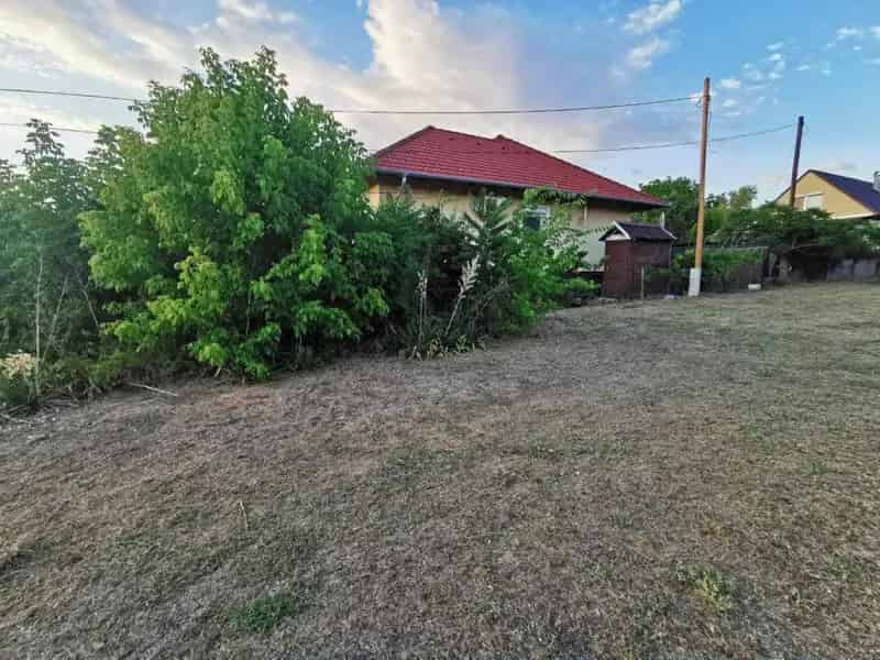 Telek Kiadó , Szentendrei járás, Közép-Magyarország