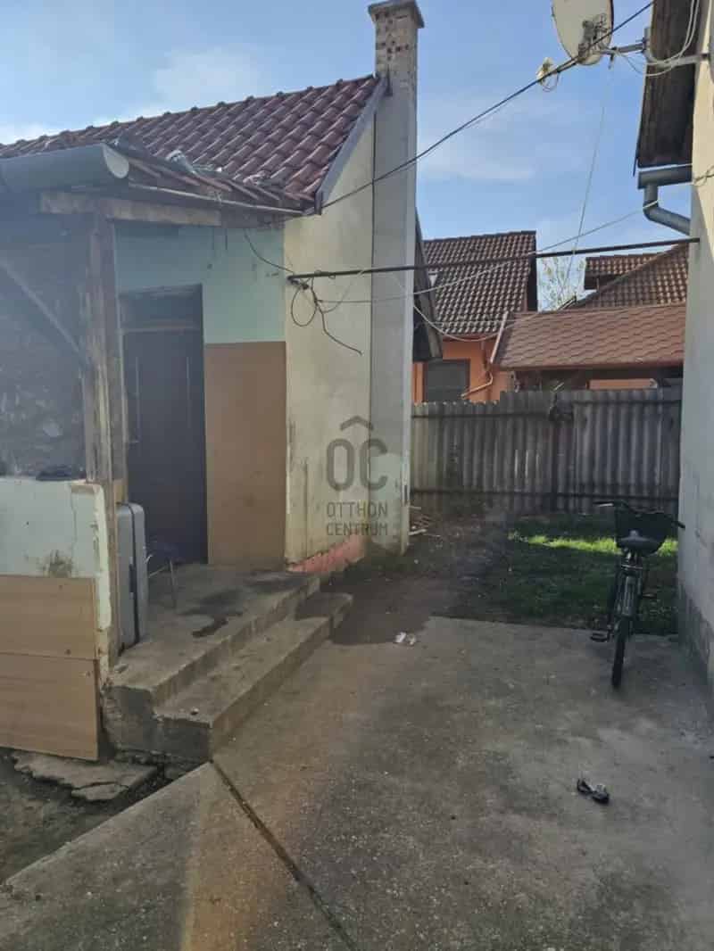 Ház Kiadó , Püspökladányi járás, Alföld és Észak