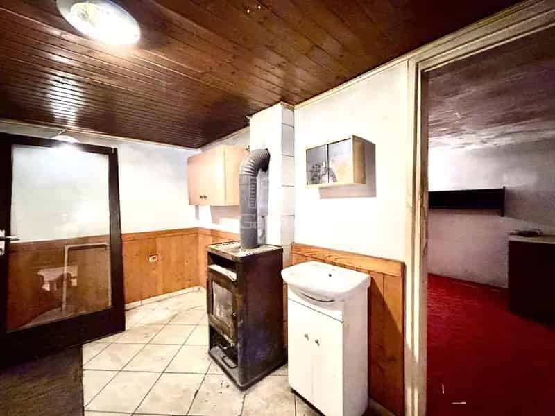 Ház Kiadó , Tatai járás, Dunántúl