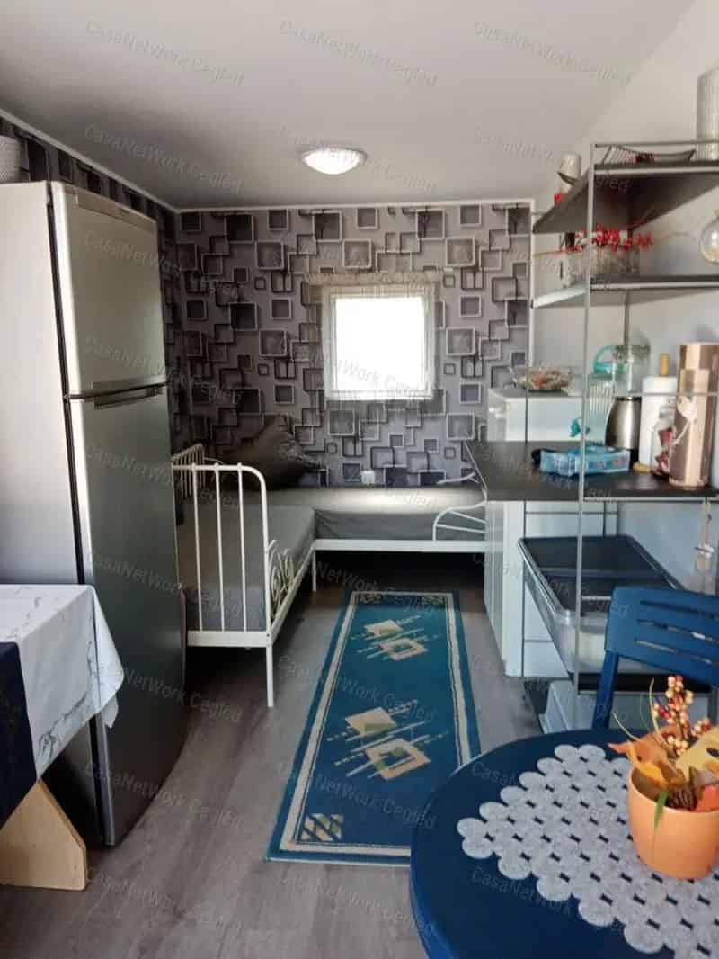 Telek Kiadó , Szolnoki járás, Alföld és Észak