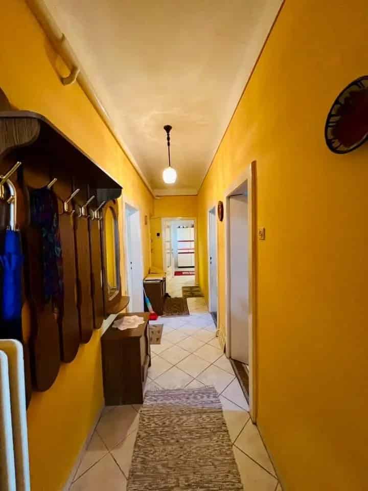 Ház Kiadó , Kiskőrösi járás, Alföld és Észak