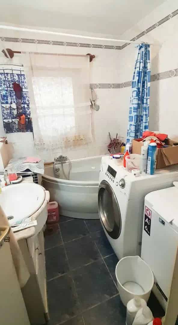 Ház Kiadó , Szentendrei járás, Közép-Magyarország