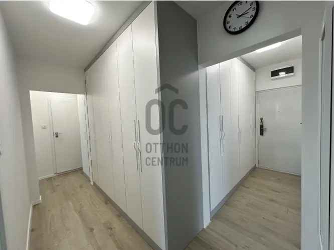 Pécsi eladó panel lakás, DLK078815