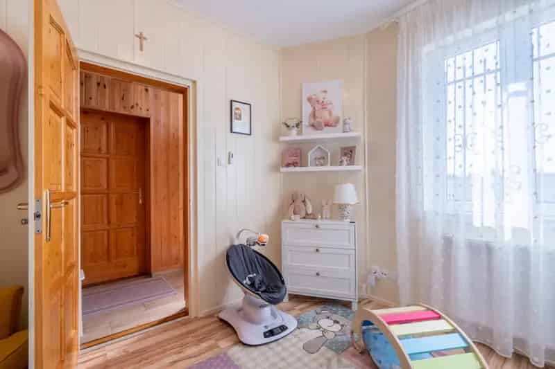 Ház Kiadó , Dunaújvárosi járás, Dunántúl