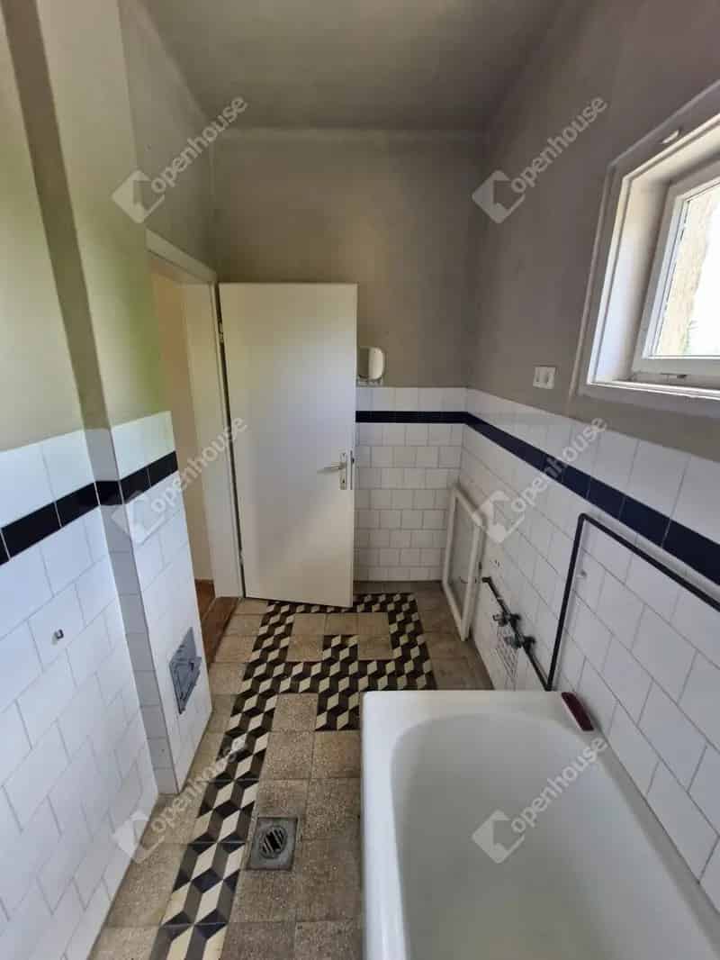 Csörnyeföldi családi ház eladó - 88nm - 3 szoba - garázs - kút
