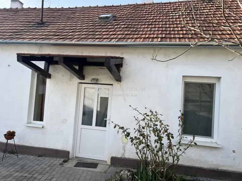 Ház Eladó , Veszprém, Dunántúl