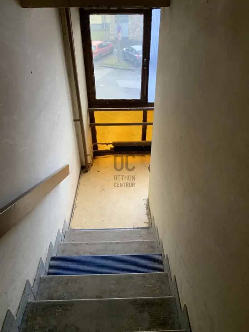 Ózdi Városközpontban eladó 2 szobás lakás