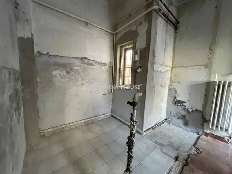 Ház Kiadó , Budapest, Közép-Magyarország