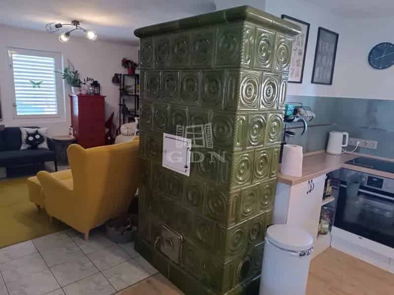 Telek Kiadó , 54, Helvécia, Alföld és Észak