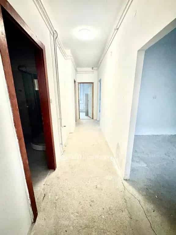 Ház Kiadó , Budapest, Közép-Magyarország