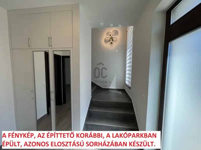 Ház Kiadó , Dunakeszi járás, Közép-Magyarország