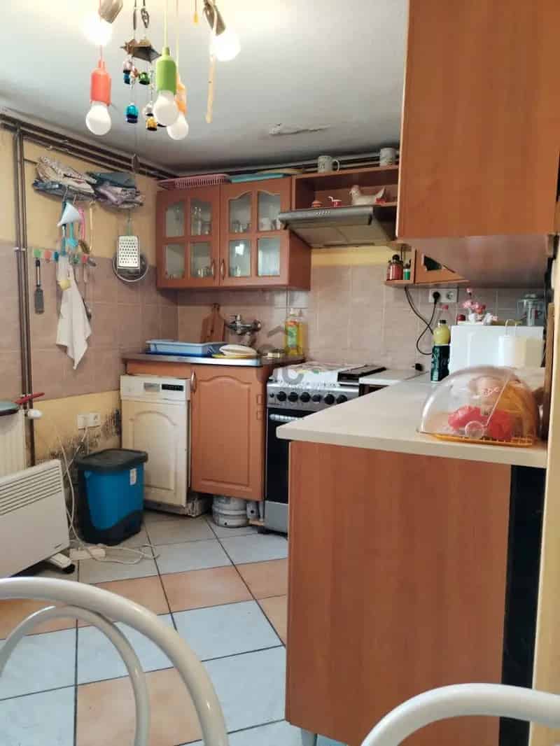 Ház Kiadó , Ceglédi járás, Közép-Magyarország