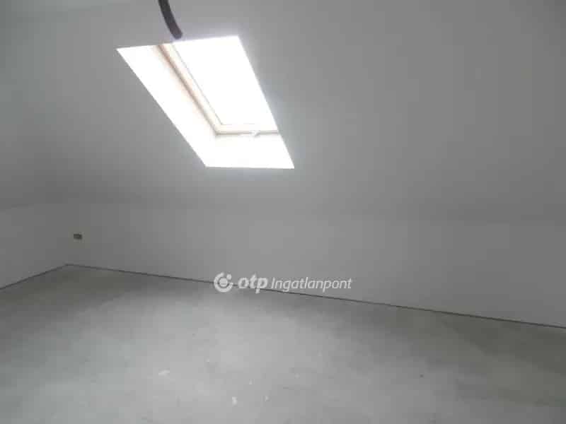 Ház Kiadó , Soproni járás, Dunántúl